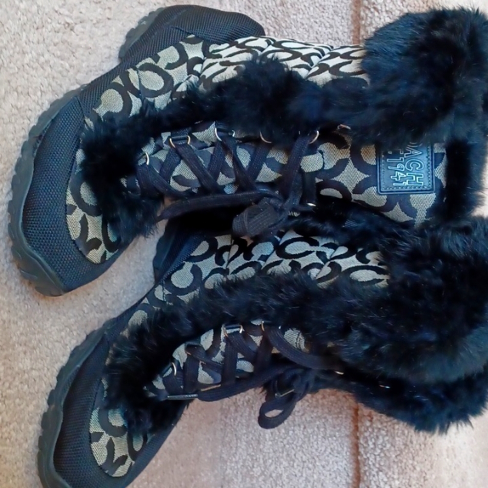 Women's black  cozy coach  boots size 8